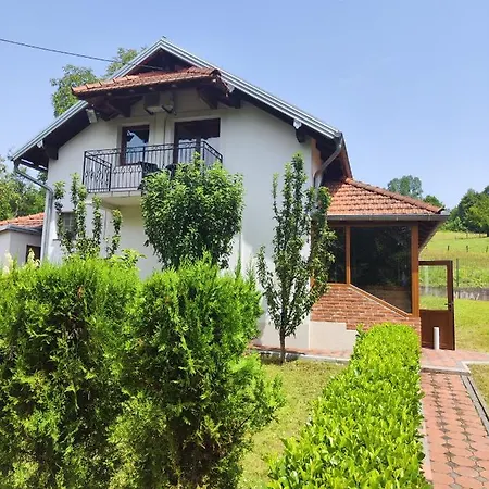 Tatil Evi Vikendica Majevicka Oaza